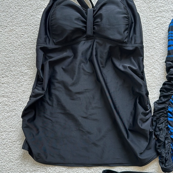 Maternity Beach Bump brand Tankinis - Picture 4 of 9